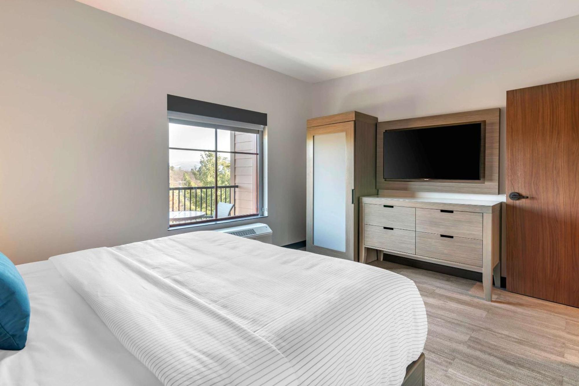 Cambria Hotel Lake Placid - Lakeside Resort Dış mekan fotoğraf