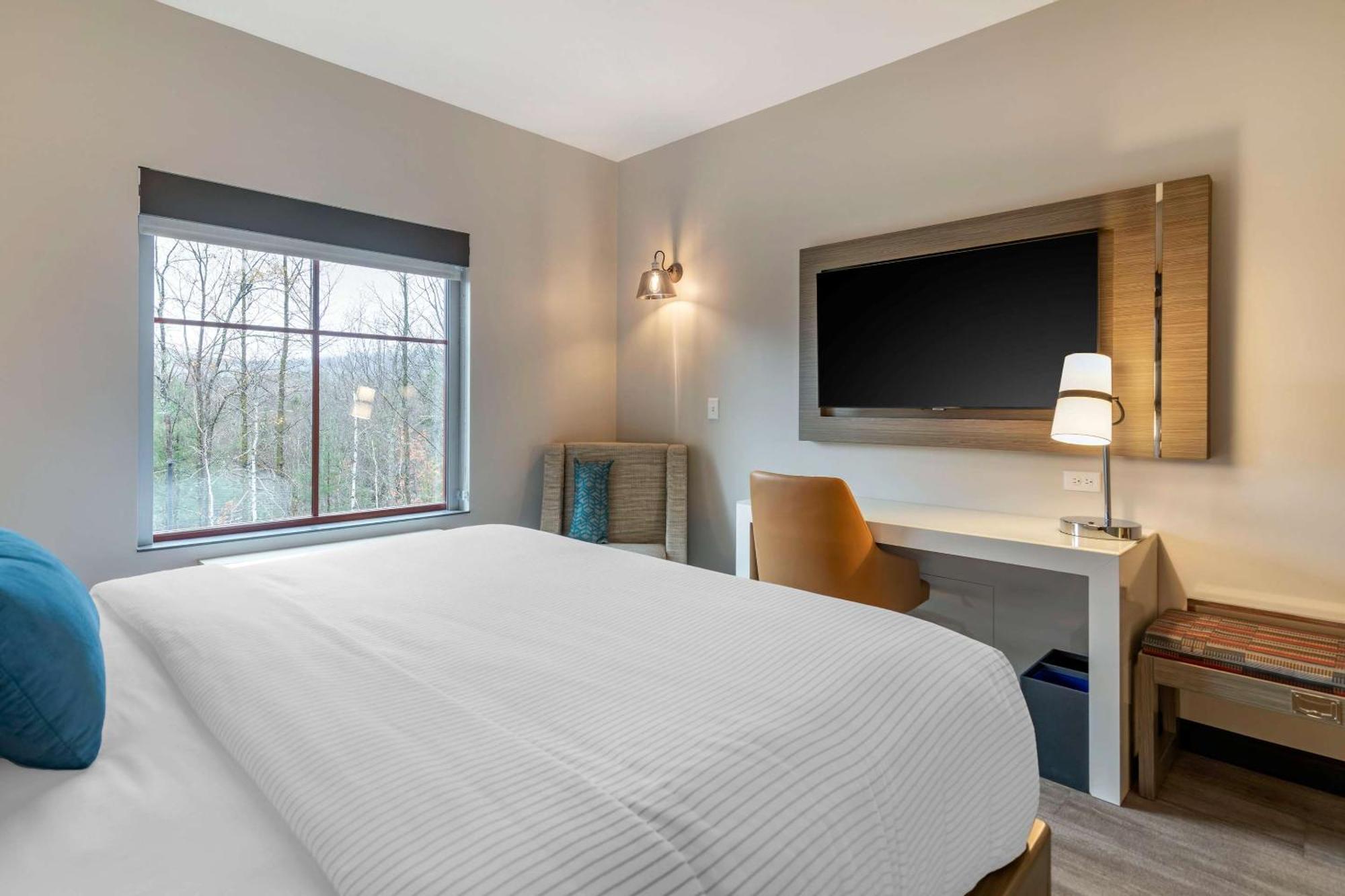 Cambria Hotel Lake Placid - Lakeside Resort Dış mekan fotoğraf