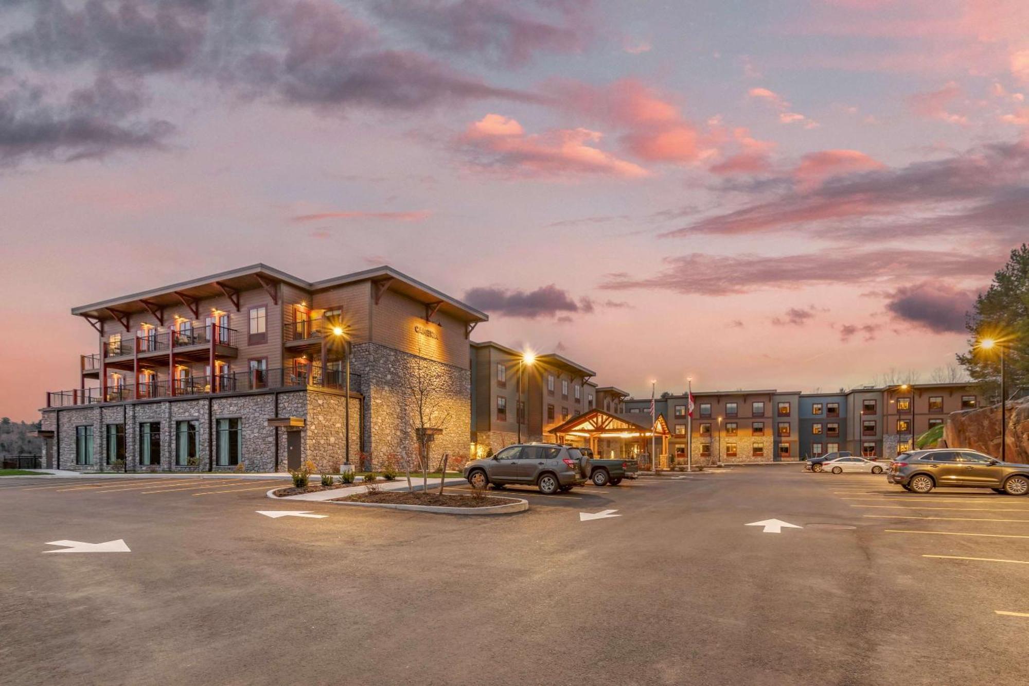 Cambria Hotel Lake Placid - Lakeside Resort Dış mekan fotoğraf