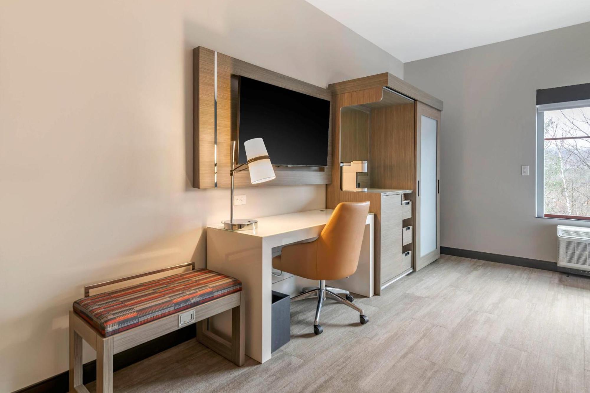 Cambria Hotel Lake Placid - Lakeside Resort Dış mekan fotoğraf